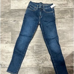 Girl’s GAP skinny jeans, never worn, size 12